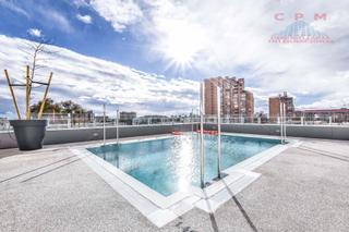 Dúplex a Costillares. Estupendo y luminoso dúplex reformado, de 129 m2 y 2 dormitorios