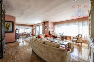 Location Appartement à Fuentelarreina. Estupendo piso sin amueblar, de 253 m2, 3 dormitorios y una terr