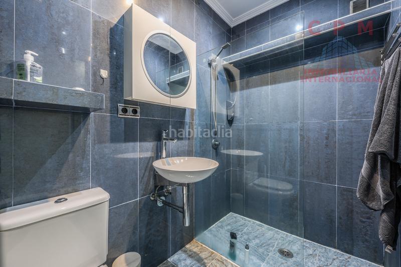 Foto 3e0c66ca-6f76-4b31-a5a0-4e8ff0846363. Alquiler piso magnífico estudio amueblado, de 40 m2; situado en un edificio, gimnasio, piscina y sauna, próximo al metro ventura rodríguez en Madrid