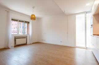 Alquiler Piso en Imperial. Magnífico y luminoso piso reformado de 98 m2, 3 habitaciones y t