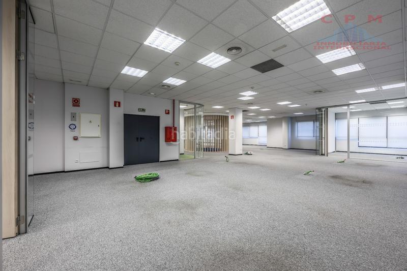 Foto 32cfea1a-e6c4-4932-b585-d62ec8fea007. Edificio magnífico y luminoso edificio de oficinas de 5 plantas y sótano, de 2.941 m2, totalmente exterior. en Madrid