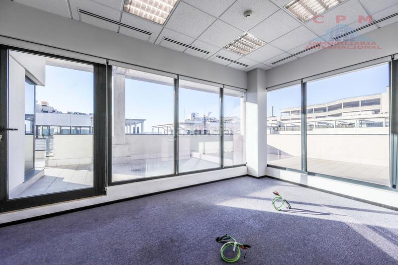 Foto 7fdeec2a-443f-4d01-be94-50969fe131d4. Edificio magnífico y luminoso edificio de oficinas de 5 plantas y sótano, de 2.941 m2, totalmente exterior. en Madrid