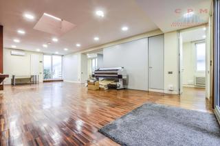 Office space in Goya. Exclusivas oficinas, en rentabilidad, con un total de 730 m2, de