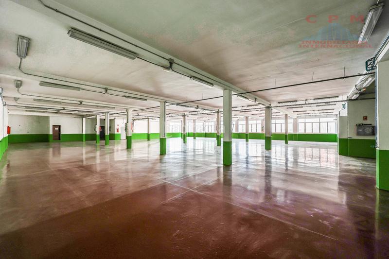 Foto 7bb33932-1ec7-4927-aa3d-c07f0fcd31b2. Miete gebäude in Canillas Madrid