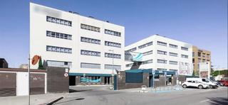 Miete Gebäude in Ensanche de Vallecas-La Gavia. Estupendo edificio de oficinas de 5 plantas, de 8.362 m2, proxim
