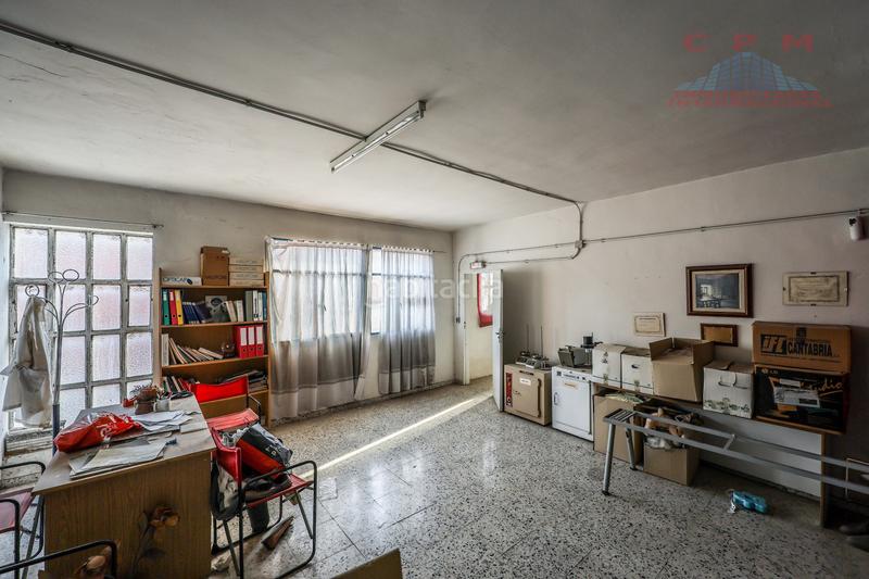 Foto d8ce15ba-c128-4652-9c02-b583c8ddd7ef. Capannone industriale in Parque Cataluña Torrejón de Ardoz