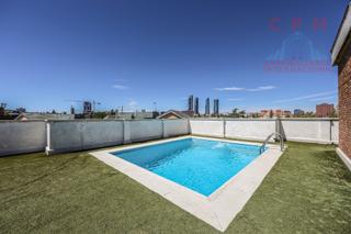 Location Appartement à Nueva España. Estupendo y luminoso piso sin amueblar,de 292 m2 y 4 dormitorios