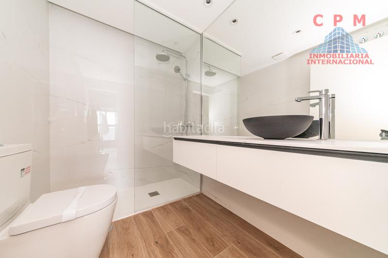 Foto 6c5a1f2e-1a9c-46e1-a745-55c92ae390ed. Rent flat with heating parking pool in Valdeacederas Madrid