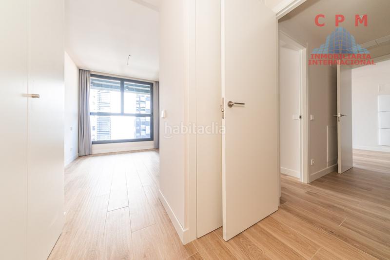 Foto 9a63cea2-c974-4195-a7ca-bfdcfdd44cb1. Rent flat with heating parking pool in Valdeacederas Madrid
