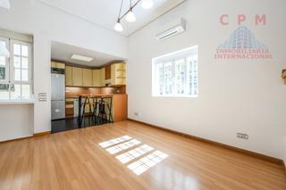 Lloguer Estudi a El Viso. Estupendo y luminoso estudio sin amueblar de 53 m2 y 1 habitació