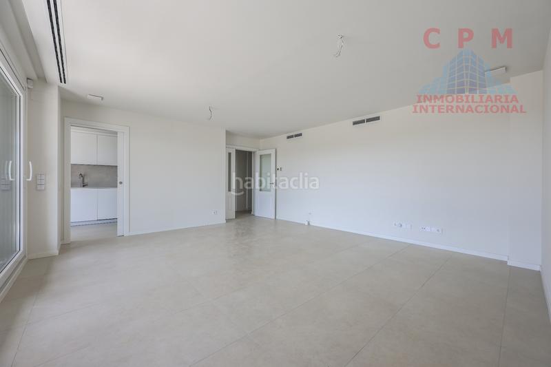 Foto 01a9b3bc-28ec-4d58-9b81-94e4cf6ccc83. Location appartement avec chauffage parking piscine dans La Moraleja