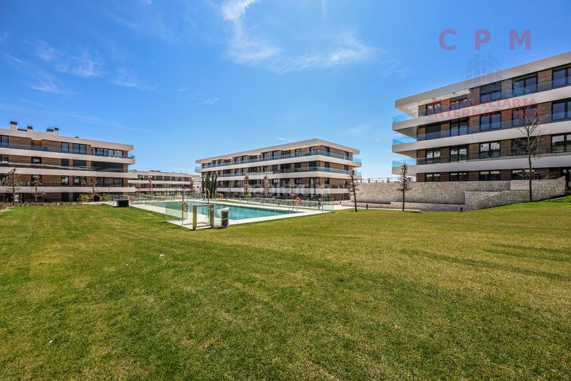 Foto 5f59c915-20ec-4009-be0f-d108f8219477. Rent flat with heating parking pool in urbanización La Moraleja La Moraleja