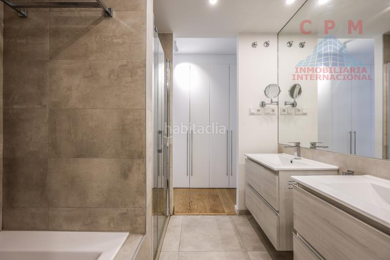 Foto 437649aa-4d35-4df5-99ed-06dc7ccd3d56. Rent flat with heating parking pool in Argüelles Madrid