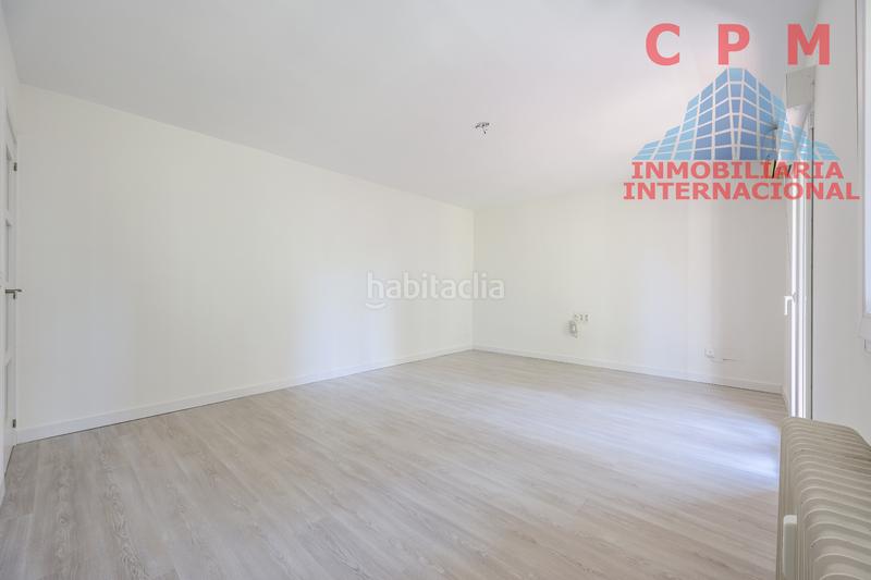 Foto 474f29a5-8d6d-40c8-9ecf-35f14ff440eb. Location appartement avec chauffage parking piscine dans Madrid