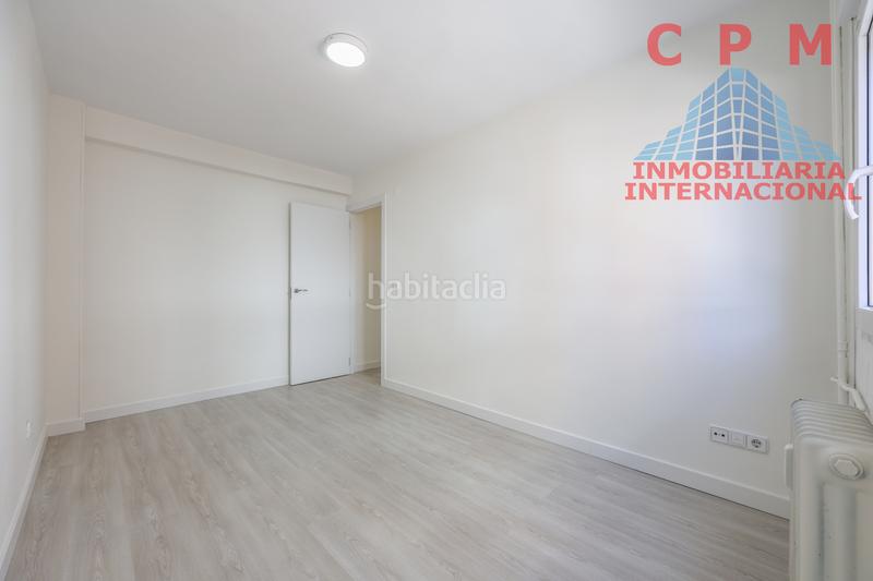 Foto d4d2ac16-7bf4-4ffb-8cb8-b6fd176cc778. Location appartement avec chauffage parking piscine dans Madrid