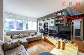 Location Appartement à Alameda de Osuna. Magnífico y luminoso piso amueblado de 89 m2 y 3 dormitorios; pr