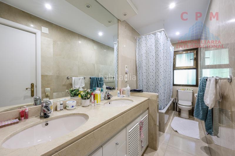 Foto c2b7b704-2b18-4bc4-879c-b6b5702c29a6. Affitto casa bifamiliare con camino riscaldamento parcheggio piscina in Pozuelo de Alarcón