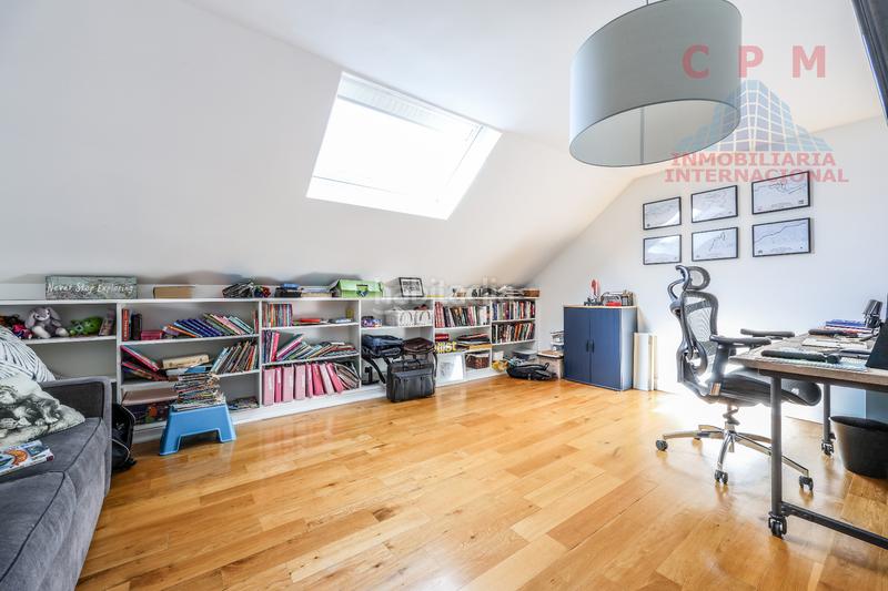 Foto 123882b1-30ca-4ba1-85da-2d0a49ef9a37. Lloguer casa aparellada amb xemeneia calefacció aparcament piscina a Pozuelo de Alarcón