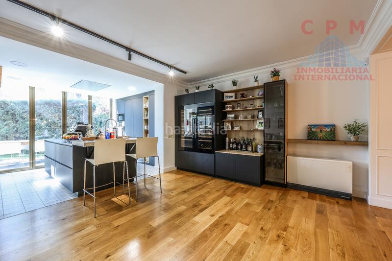 Foto 6ef26985-6b7f-4b79-9135-6e8c28f57ab5. Lloguer casa aparellada amb xemeneia calefacció aparcament piscina a Pozuelo de Alarcón