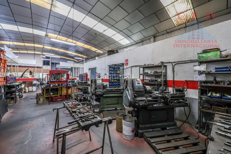 Foto 2bfc5452-67d3-47fe-91cf-873c070ab52c. Capannone industriale con riscaldamento in Griñón