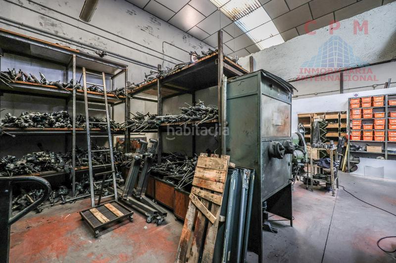 Foto 71249f77-d21a-4b1a-8aa0-a9c8d08a4a3d. Capannone industriale con riscaldamento in Griñón