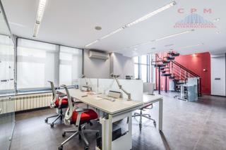 Lloguer Oficina a Sanchinarro. Magnífica oficina de 155 m2, varios despachos y sala de juntas,
