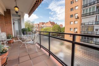 Affitto Appartamento in Calle de segovia 3. Exclusivo y luminoso piso reformado y amueblado, de 100 m2 y 2 h