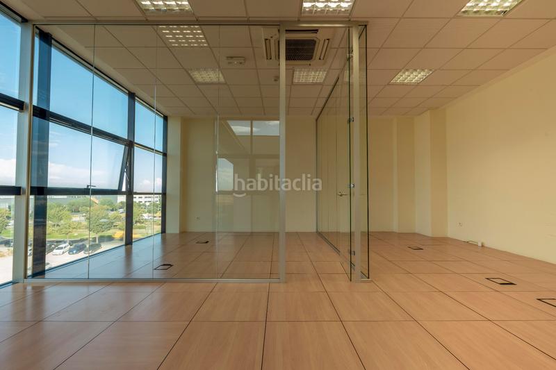 Foto 7915a1bc-c837-4a42-bb98-ac93e90ce50e. Bureau avec chauffage dans Los Olivos-Los Ángeles Getafe