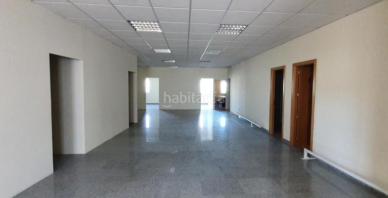 Foto 94908335-6f12-4279-a598-47eb3d0c9d95. Bâtiment à usage industriel avec chauffage dans Norte-Universidad Móstoles