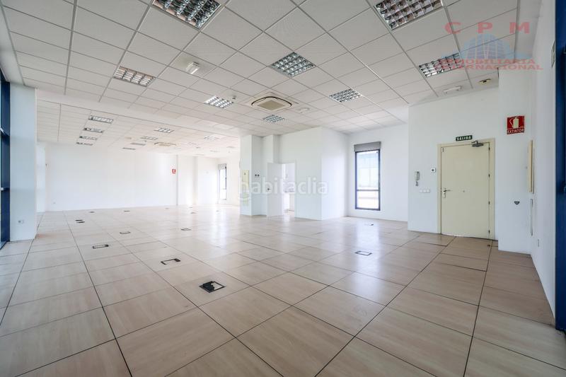 Foto 228f508a-355f-4c73-a76d-0fb64659ea38. Oficina amb calefacció aparcament a Los Olivos-Los Ángeles Getafe