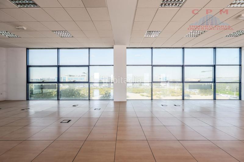 Foto 7678b87e-4cfa-4ac9-84da-af85b0aed6a2. Oficina amb calefacció aparcament a Los Olivos-Los Ángeles Getafe