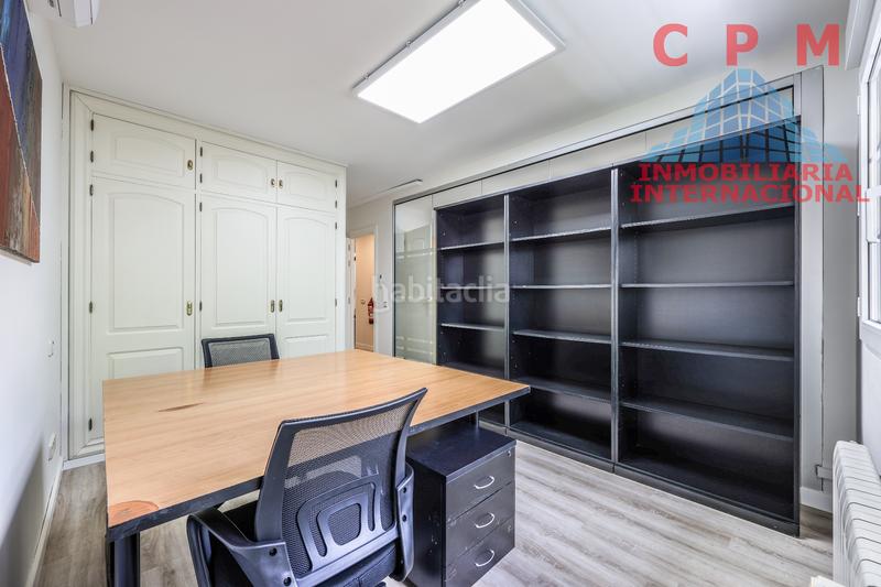 Foto dea41103-90c5-40f9-bea5-888465a2c978. Location bureau avec chauffage parking dans Peñagrande Madrid