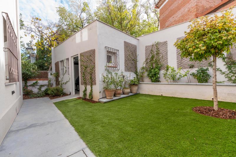 Foto db4da81c-78dd-40dd-8e25-6278df06c331. Affitto chalet con camino riscaldamento parcheggio in Madrid