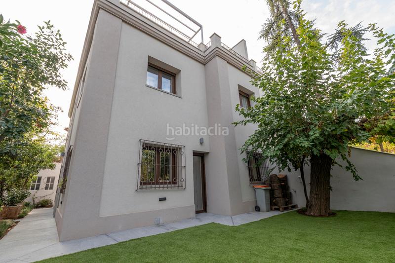 Foto 9ecbb57d-5a3a-448a-8cbf-3884df6d8e34. Rent chalet with fireplace heating parking in Hispanoamérica-Bernabéu Madrid