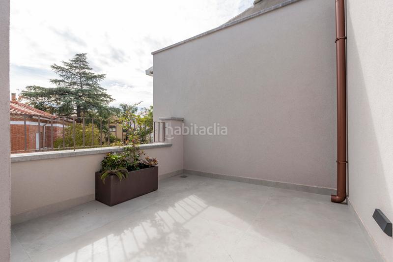 Foto cbead1af-28e5-4cf0-957a-77f9b9d74791. Rent chalet with fireplace heating parking in Hispanoamérica-Bernabéu Madrid