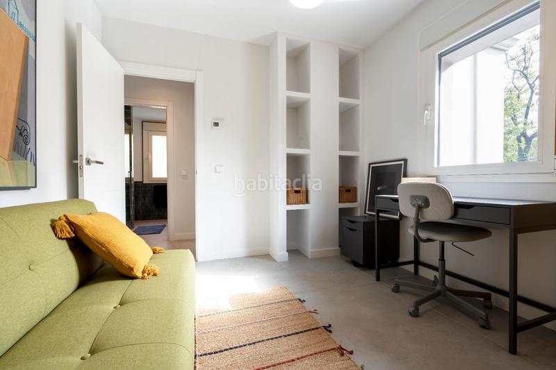 Foto cbf5ae34-56f0-4720-a40b-e76e6064a16b. Rent chalet with fireplace heating parking in Hispanoamérica-Bernabéu Madrid