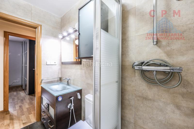 Foto 53078e5c-995f-43d7-8555-f44494639d03. Miete etagenwohnung mit heizung in Valdezarza Madrid