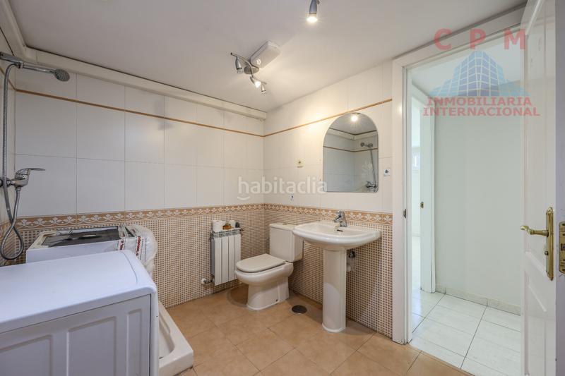 Foto 415a7d82-56fa-461d-9656-4319eede0e2c. Lloguer casa adossada amb xemeneia calefacció aparcament a Madrid