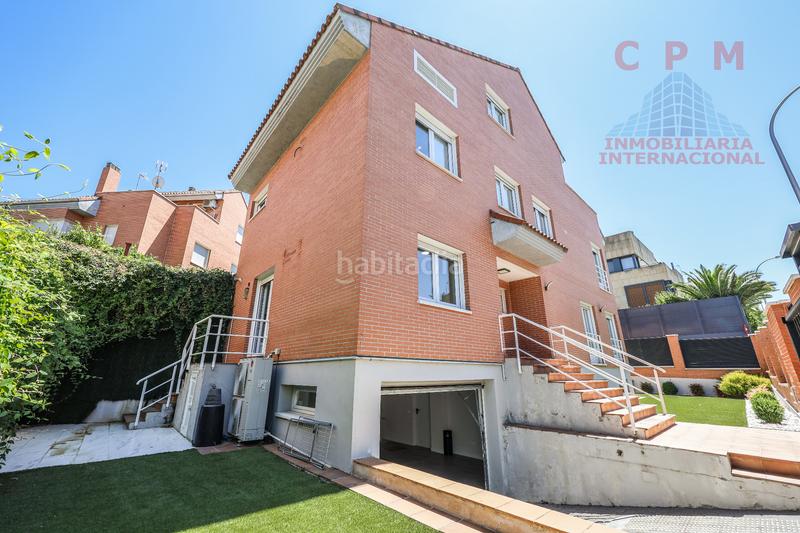 Foto 0699e75a-7658-4d0a-b002-86e684373afb. Rent semi detached house with fireplace heating parking in Madrid