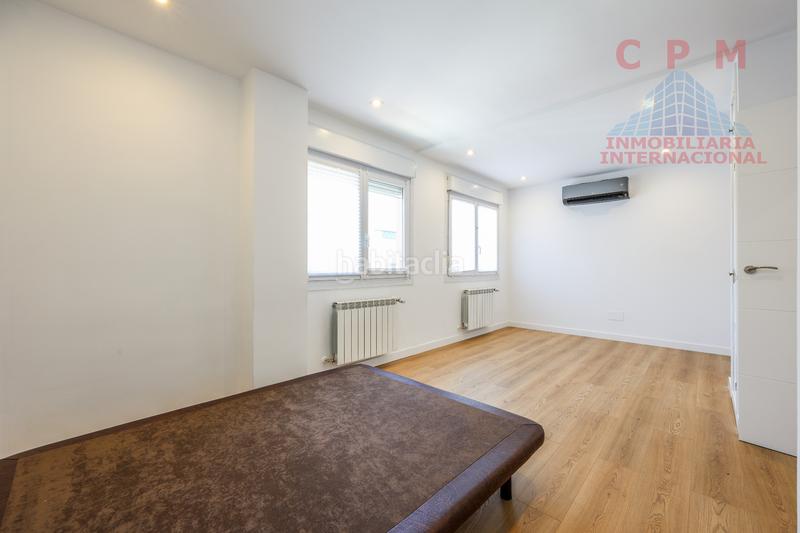 Foto 39ad5399-1fab-4b07-bdea-caced79172d1. Rent semi detached house with fireplace heating parking in Madrid