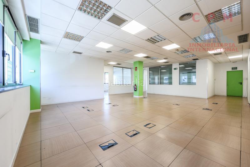 Foto 778c8429-2f1c-4dbe-bd7d-7e9b49202bc0. Rent office space with heating in Simancas Madrid