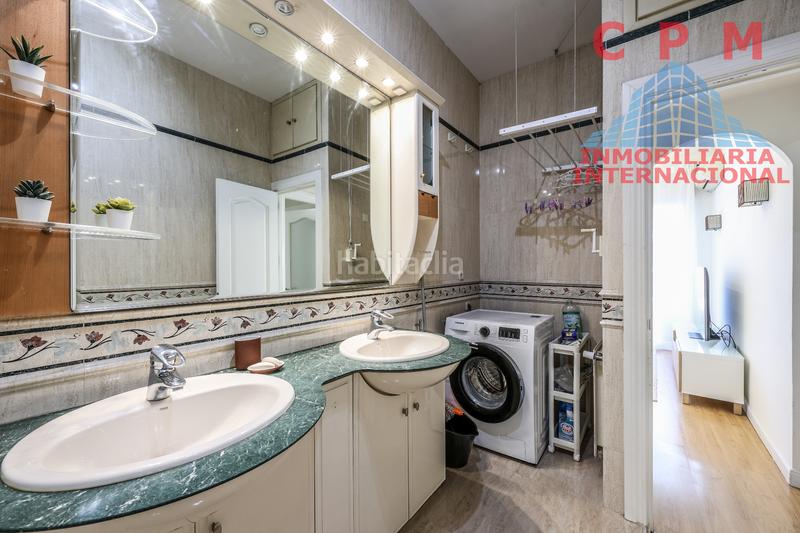 Foto 51f66f81-ff11-4b57-97f9-a6678369462d. Rent flat with heating in Jerónimos Madrid