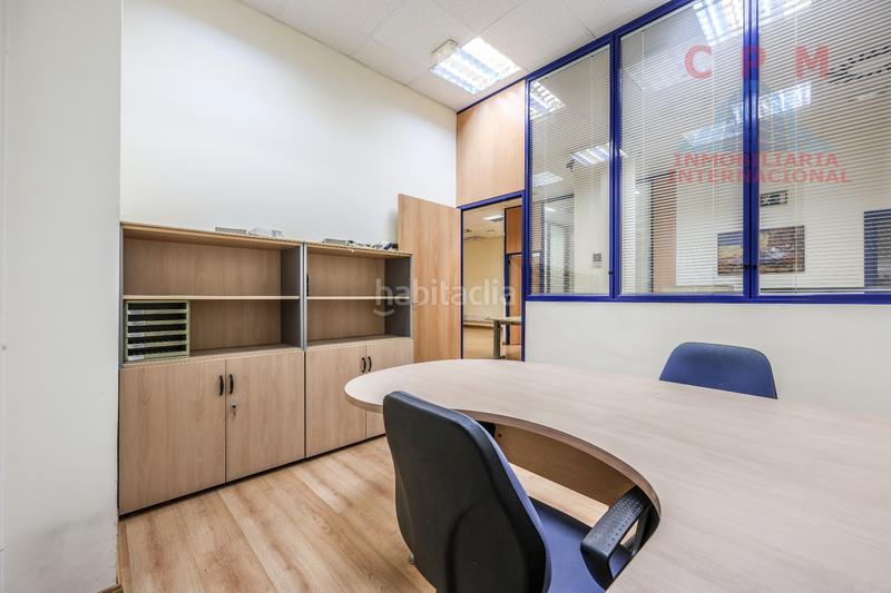 Foto 12298052-e7e5-4236-98b9-784ccc4a9975. Oficina espectacular y luminosa oficina amueblada, a pie de calle, de 483 m2, próximo al metro Las Tablas en Madrid