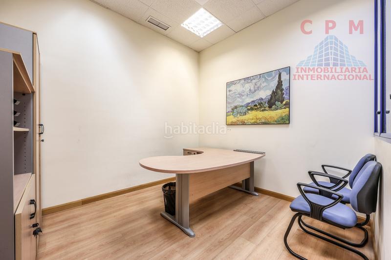 Foto 32297192-9afe-4f10-bcf6-32eb828b44df. Oficina espectacular y luminosa oficina amueblada, a pie de calle, de 483 m2, próximo al metro Las Tablas en Madrid