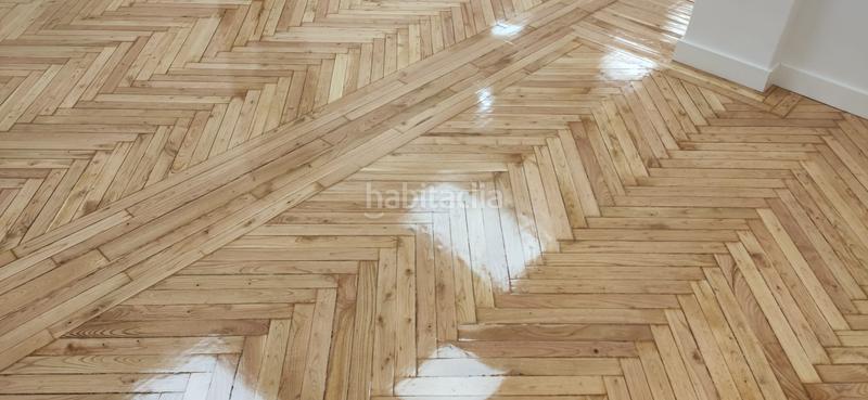 Foto b0fa15b9-3b9b-42a9-b174-1ed6c89a0ef8. Oficina amb calefacció a El Viso Madrid