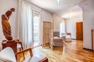 Location Appartement à El Viso. Exclusivo y luminoso piso reformado y amueblado de 135 m2, 3 hab