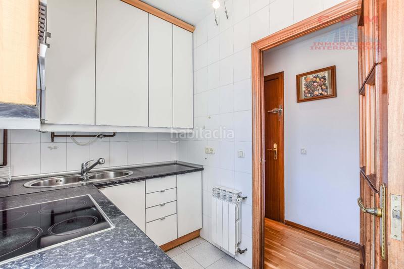 Foto 2f56fd4d-f8ed-420e-aac3-3fc024aab874. Location appartement avec chauffage parking dans El Viso Madrid