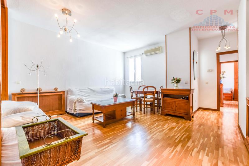 Foto 0a2d9d9c-0c76-4794-a593-db333e0d1c6a. Rent flat with heating parking in El Viso Madrid