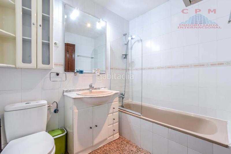 Foto bc36dd4d-e912-494e-8e60-f5b3c8ffb40a. Rent flat with heating parking in El Viso Madrid