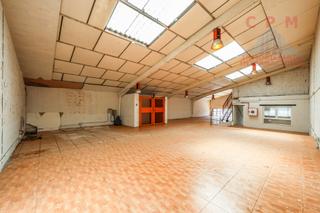 Bâtiment à usage industriel à Poligono El Nogal - Malatones - Río de Janeiro. Amplia y luminosa nave industrial de 304 m2, situada en el políg